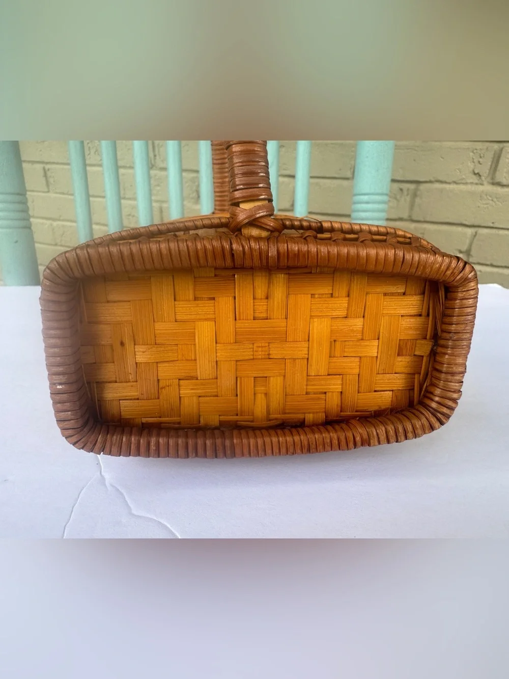 Vintage Handwoven Wicker Gathering Basket with Handle & Lid – Small Rustic Cotta